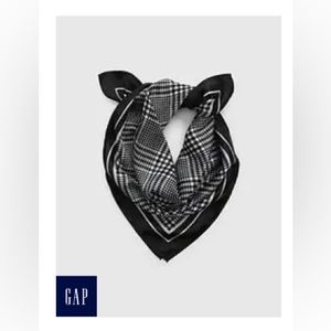 Gap Recycled Satin Scarf